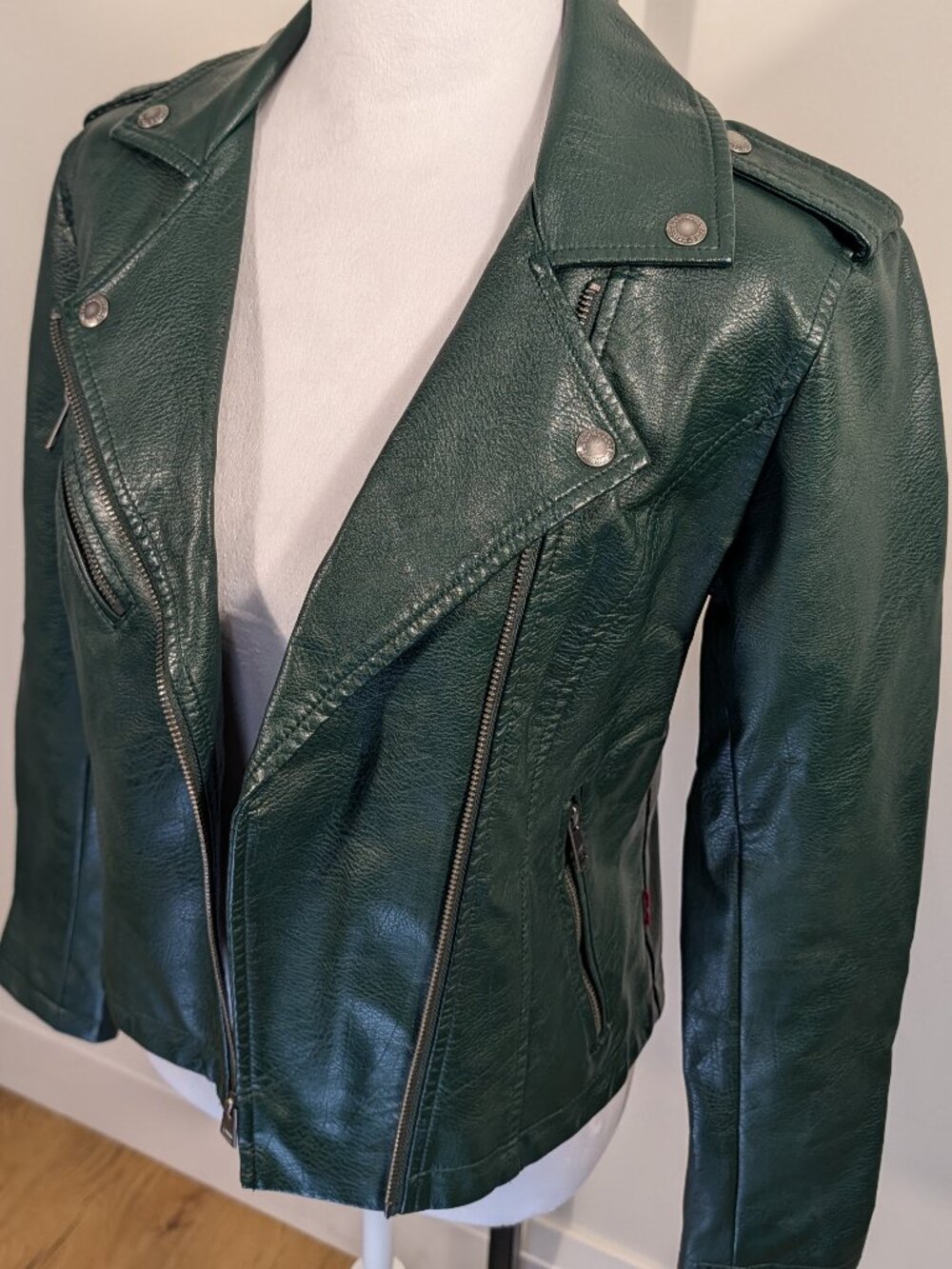 Levi’s Forest Green Vegan Leather Moto Jacket | Biker Style | Sz XS